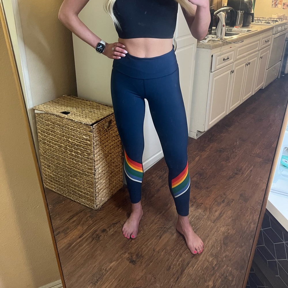 Hurley leggings size medium. Worn once. Perfect condition.